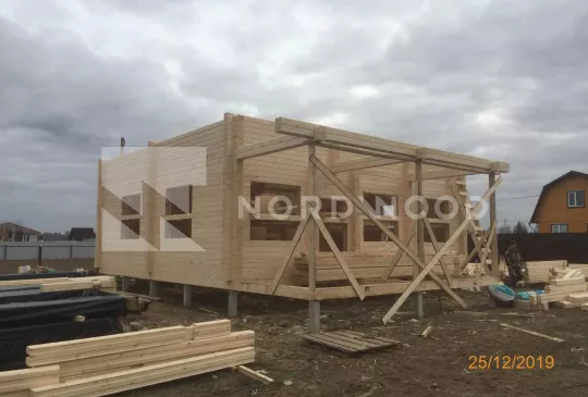 Сборка дома из профилированного бруса площадью 186,6 кв. м. фото 1 - NORDWOOD