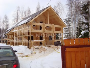 Монтаж кровли дома из оцилиндрованного бревна площадью фото 2 - NORDWOOD