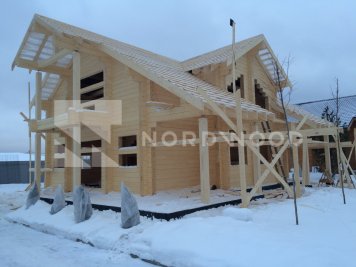 Монтаж кровли дома из клееного бруса площадью 201 кв. м. фото 1 - NORDWOOD