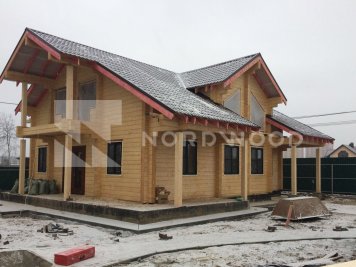 Монтаж кровли дома из клееного бруса площадью 257 кв. м. фото 1 - NORDWOOD